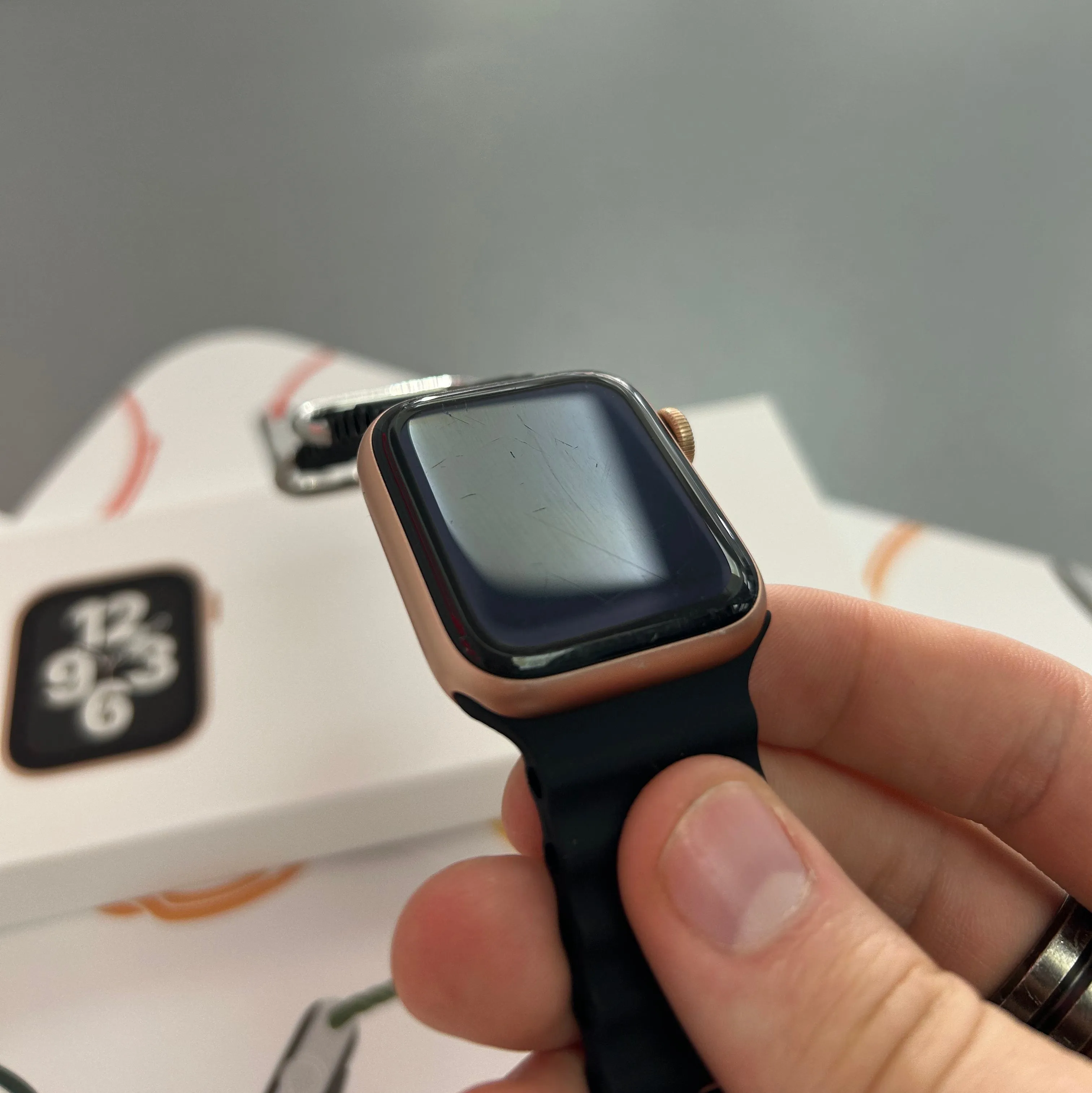 Apple Watch SE 2020 40mm Rose Gold WiFi Only