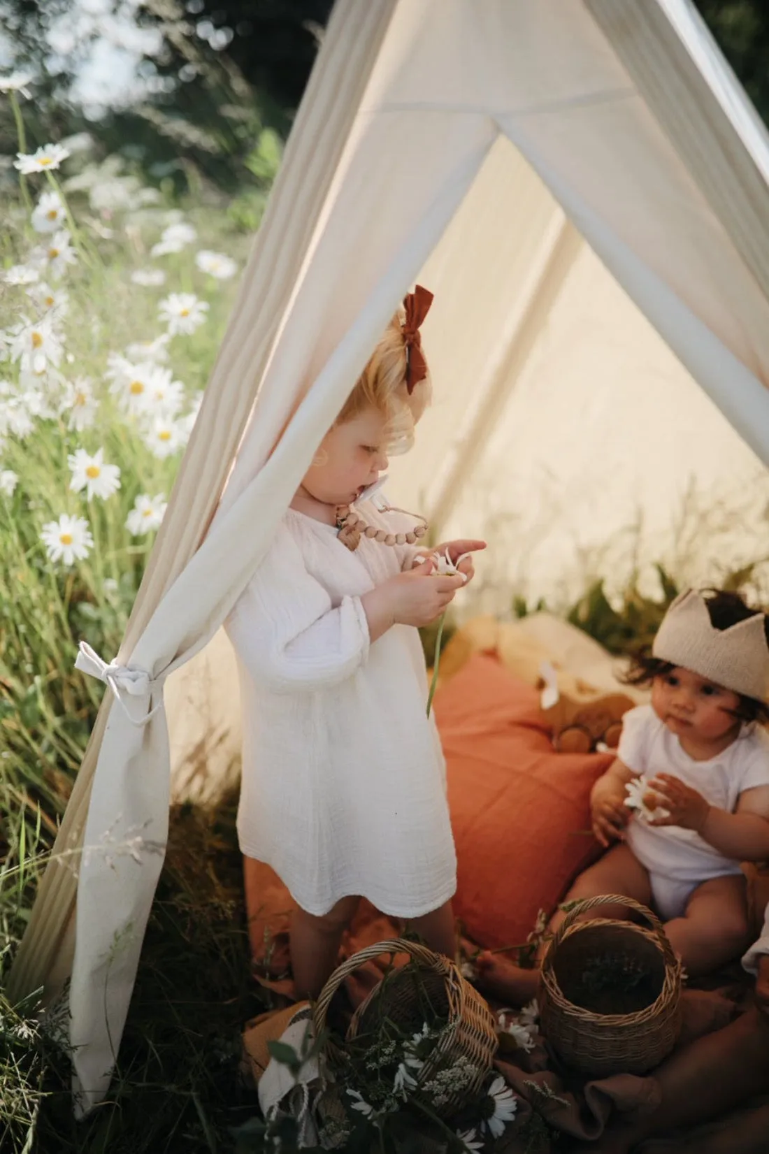 Indoor/Outdoor Play Tent - Natural by Kinderfeets