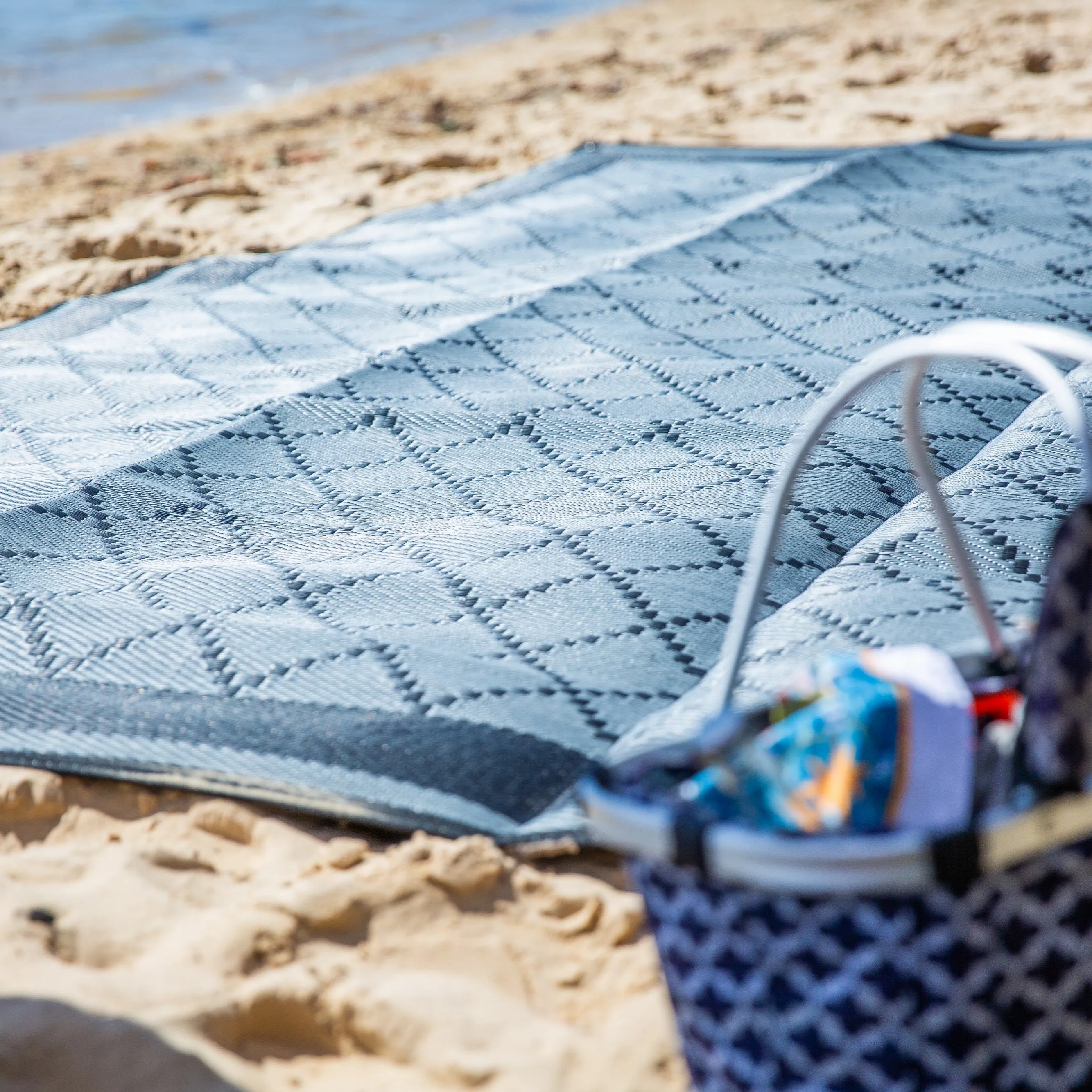 Outdoor Mat - Crisscross Full Grey/Black